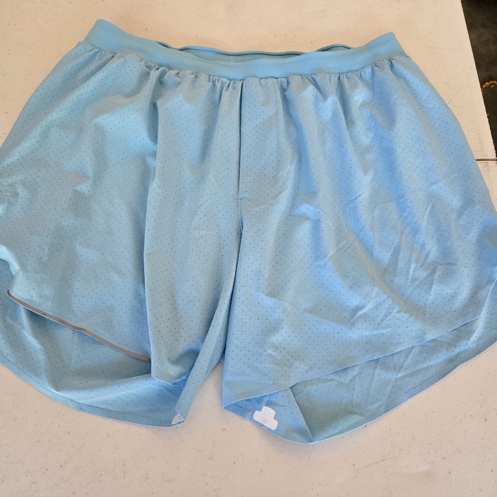 Lululemon Fast and Free Short Lined Size Large